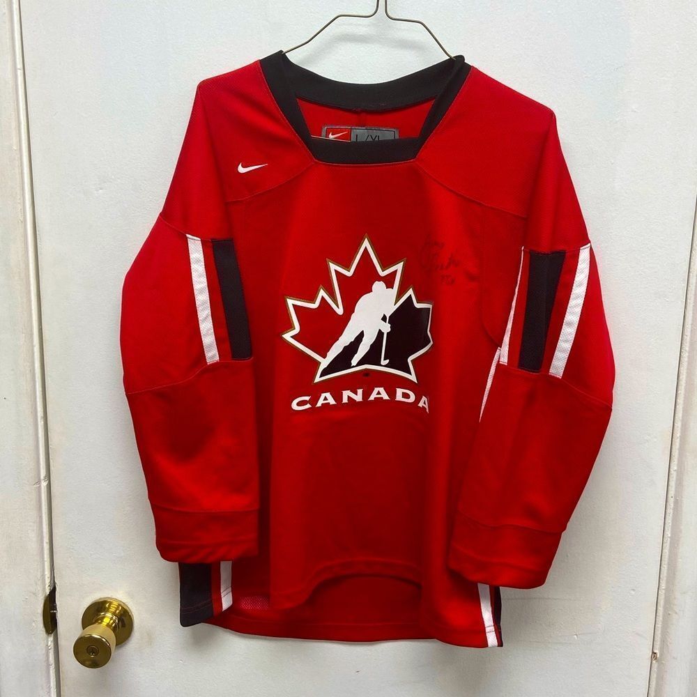 Signed by James Duthie TSN Nike Kids Team Canada Hockey Jersey size L/XL 2000s